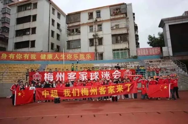 高h喷水荡肉爽文小红帽